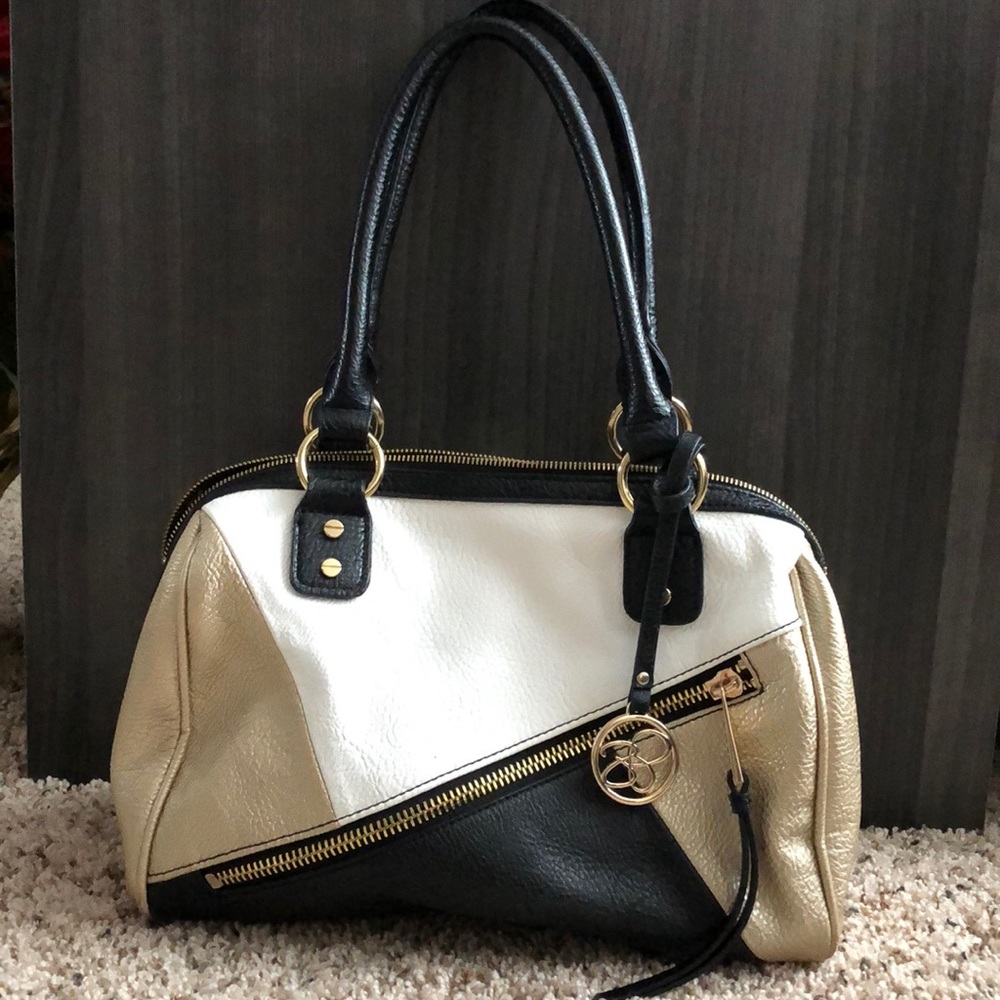 Jessica Simpson handbag